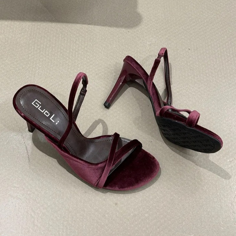 Zapatos de Tacón de Terciopelo - Luxury Lifestyle Store reseña y precio